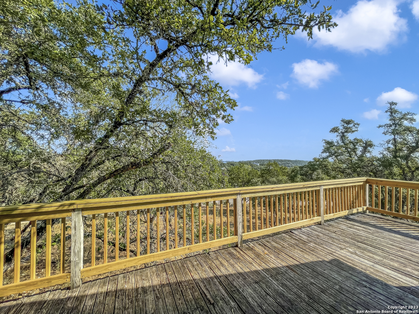 Photo of 386 Valley Rdg in Canyon Lake, TX