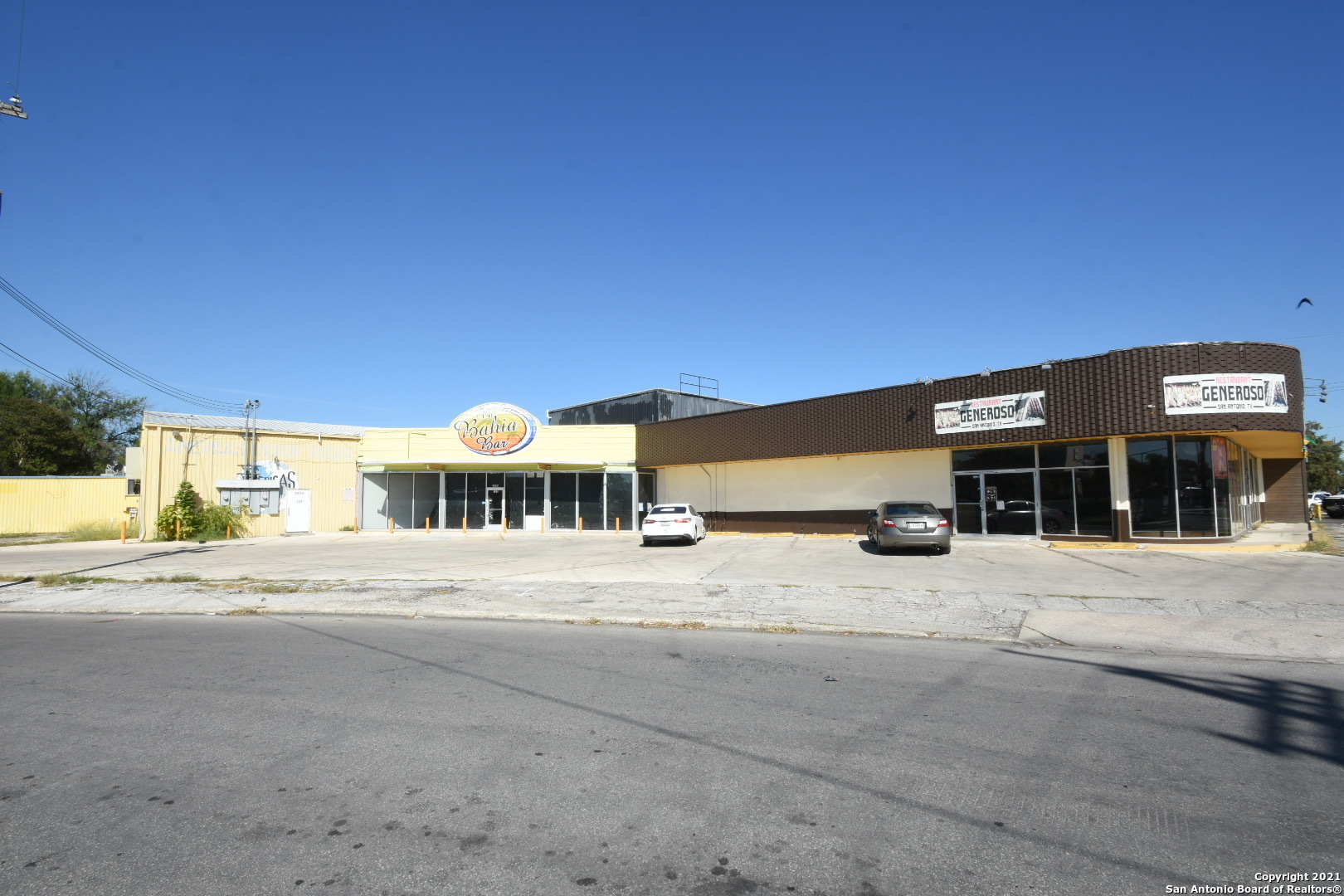LOCATION LOCATION LOCATION, Excellent retail center on a busy street on the corner of San Pedro and Olmos St. Restaurant, Bar, Warehouse, you name it, also for lease separately, income ready