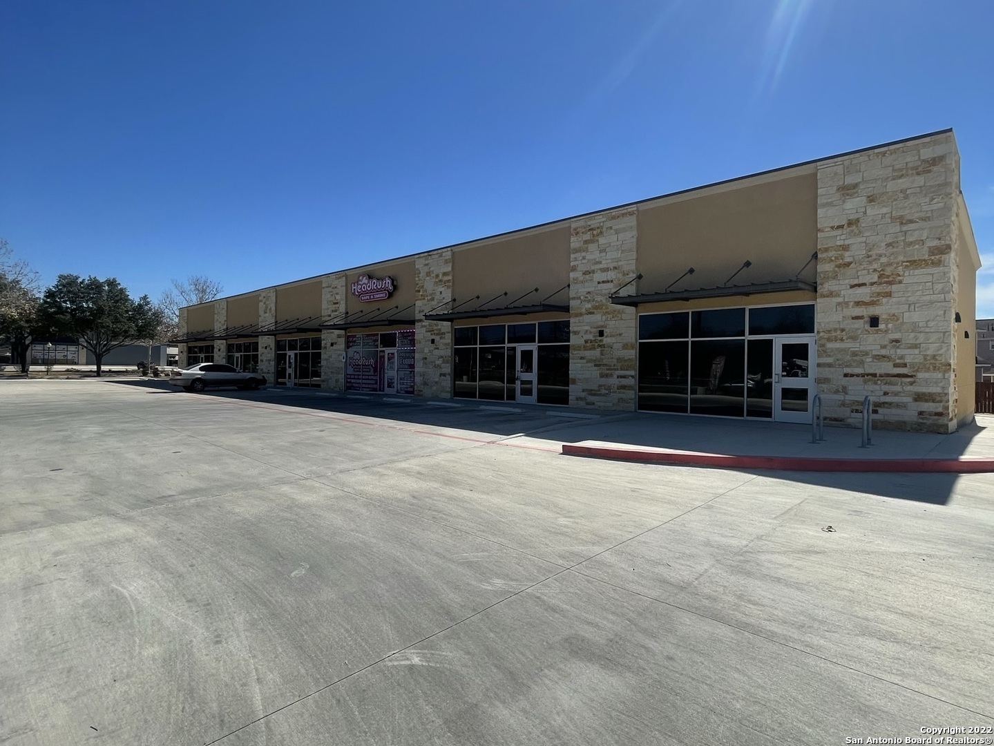 Commercial Investors! Don't miss out on the extremely rare opportunity to get in to this fast growing area  Shopping center, 6 units, 1 Leased 5 to lease. 48 parking spots, grease trap in place for restaurants  5 unitS  1,000 Sq feet and 1 , 1500 sq feet.