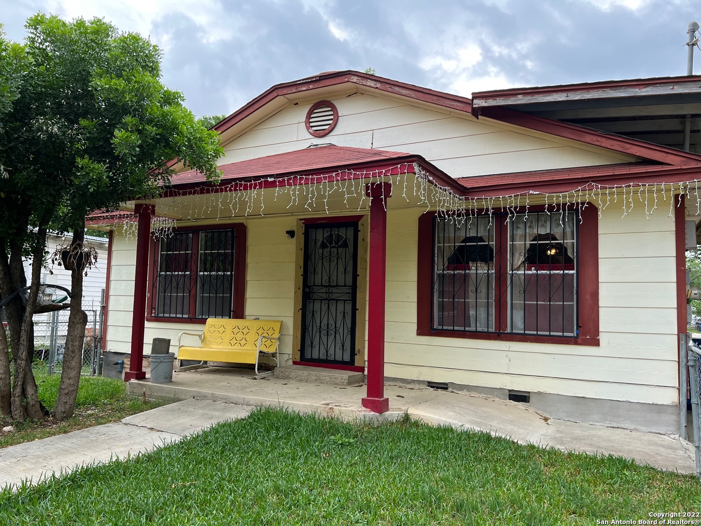 Great Investor friendly property. Welcome to this wonderful 3 bedroom, 2 bath home with lots of great potential. It has an extremely long driveway with storage space in the back of the property. PROPERTY IS BEING SOLD AS-IS. NO REPAIRS WILL BE MADE BY THE SELLER.