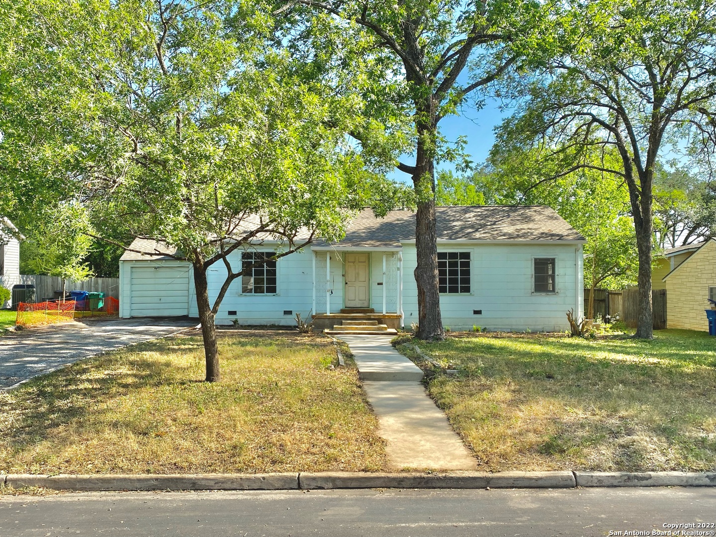 Fantastic investment opportunity in Alamo Heights ISD!  This home would make for a great fix and flip or rental property. It features a newer roof, HVAC system, and concrete piers.  Nestled on a quarter-acre lot in highly sought after Terrell Heights. Homes in AHISD at this price point are few and far between, come check it out! Sold as-is.