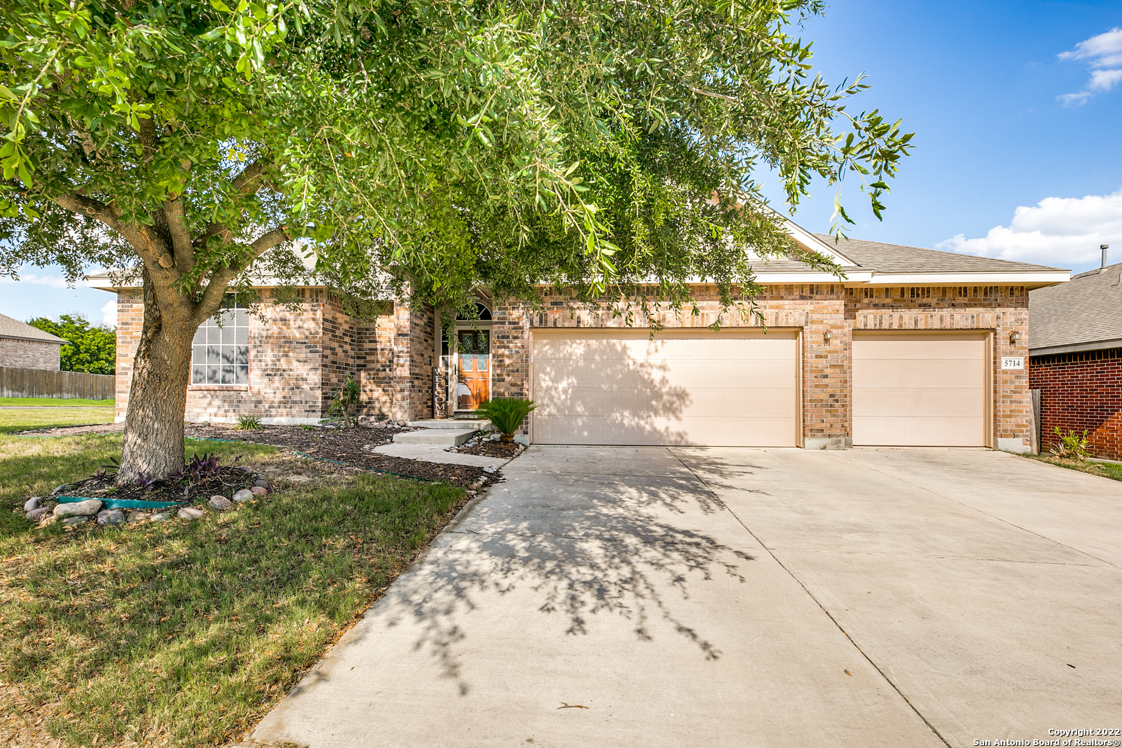 Welcome home! This lovely property is nestled on a corner lot in the well-established neighborhood of Alamo Ranch and showcases upgrades of plenty! Upon arrival, charming curb appeal greets you along with a three-car garage. This home offers a split level floor plan with two-secondary bedrooms and a primary suite of the first level, and a dedicated bedroom that could be used as a guest room on the second in conjunction to a very large and spacious game room. A dedicated dining and office space allows for homeowners to entertain while enjoying the luxury of closing off space for privacy. This home offers ample storage space and includes dual HVAC units, solar screens, radiant barrier in the attic, and recently upgraded kitchen appliances. Outside, you'll enjoy the peace and quiet the neighborhood provides along with a recently done fence along the road side! Close to major highways, eateries, and more, come view this home today!