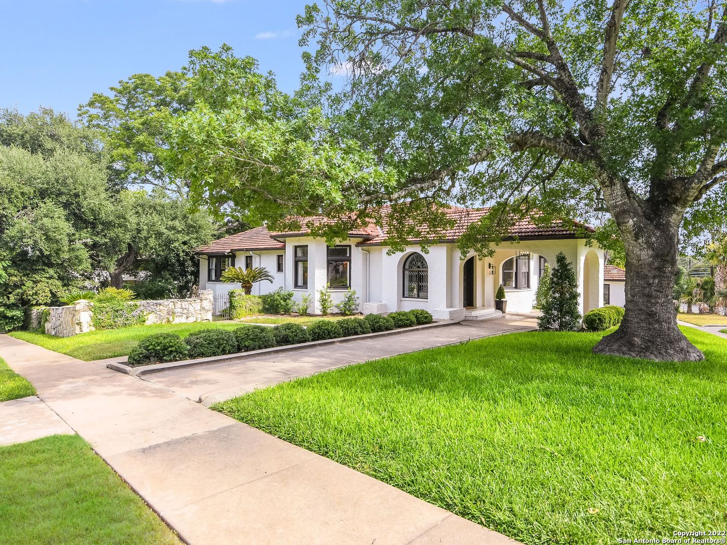 A rare treasure on the market for the first time in 35 years.  An Atlee B. Ayres house located in the heart of Alamo Heights sits on a half-acre corner lot. Three living areas,  the main living area has a fireplace, and one with a balcony overlooking the beautiful backyard. The backyard could accommodate a pool if you desire. Four bedrooms, three full bathrooms, and two half bathrooms. Two bedrooms and one living area are downstairs. A Palmer Todd kitchen double ovens, steam oven, and double dishwashers. A separate casita that could be used as an office/maid's quarters. Come quick, this listing will take your breath away. Main House is 3,888 sq.ft and Casita is 213 sq.ft.