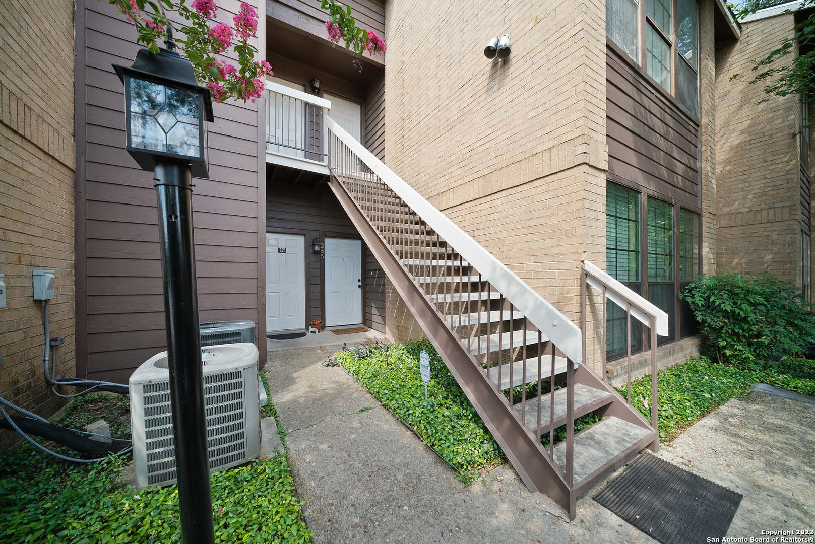 LOCATION LOCATION LOCATION!!! Come view this 1 bedroom / 1 bathroom condo on the second floor with beautiful skylights & pool views. All appliances are included in this sale. This home is conveniently located off I-10, minutes away to the medical center, UTSA, and close to plenty of restaurants & shopping. Pointe North HOA include; exterior, 1 Assigned Parking, Water, Trash, Landscaping, monthly pest control, clubhouse & pool. If your looking for investment opportunity, this community allows for short term rentals with a 30 day minimum requirement.