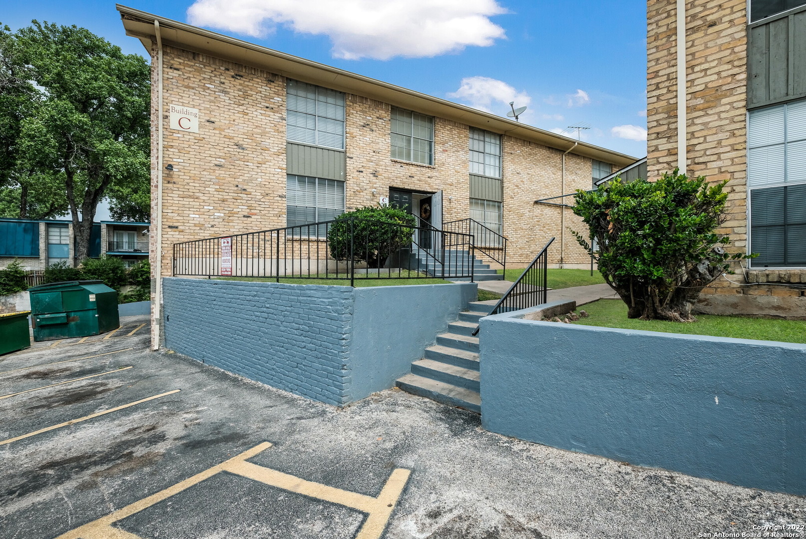 Updated first level 1 bedroom condo. HVAC updated approx 2017. Washer & dryer connections available in common area. Unit comes  with 1 covered parking spot. Condo dues include water, trash and limited insurance. Conveniently located close to the medical center,  IH10 & Loop 410.