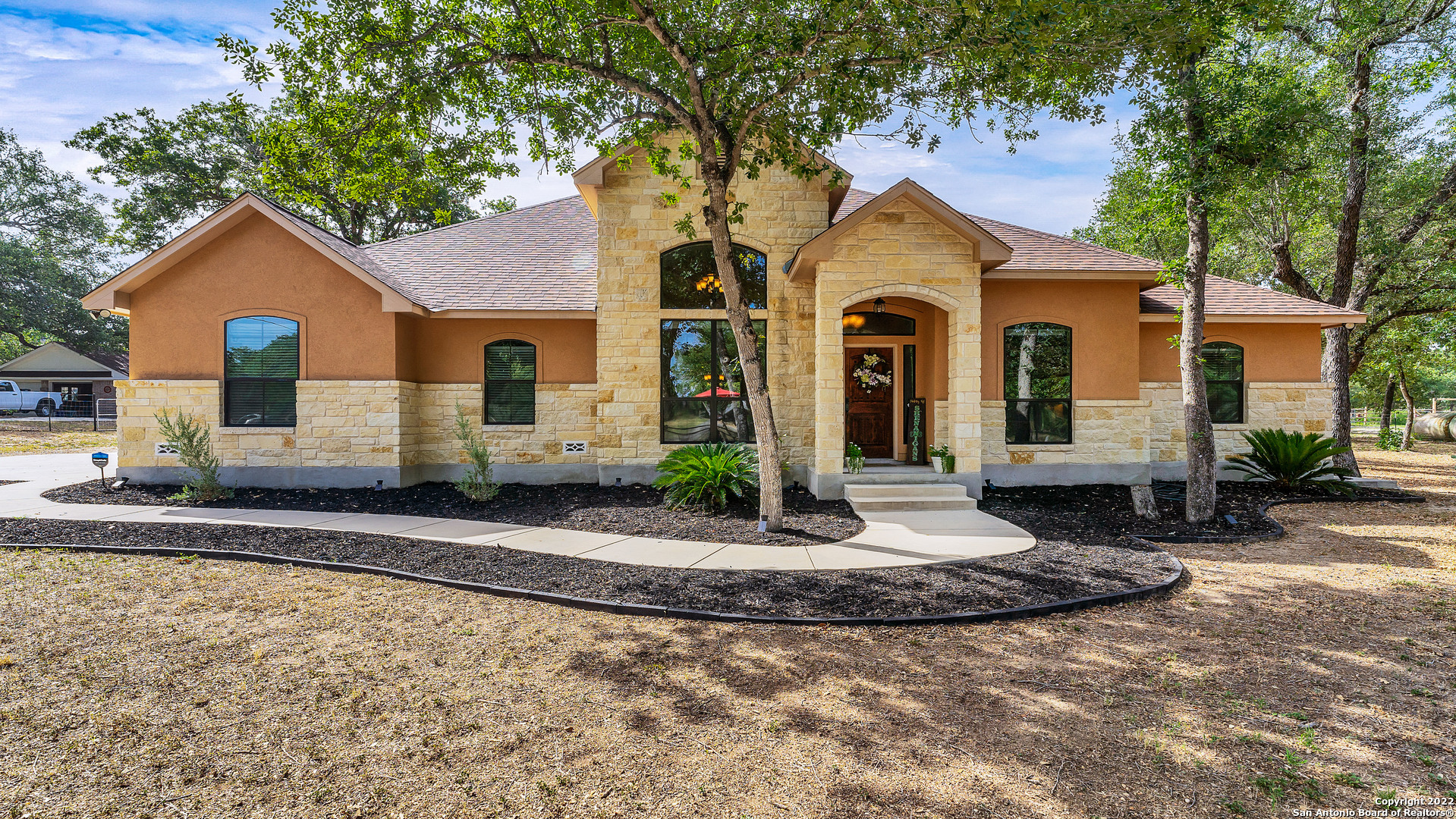 856 PADDY RD, Floresville, TX 78114