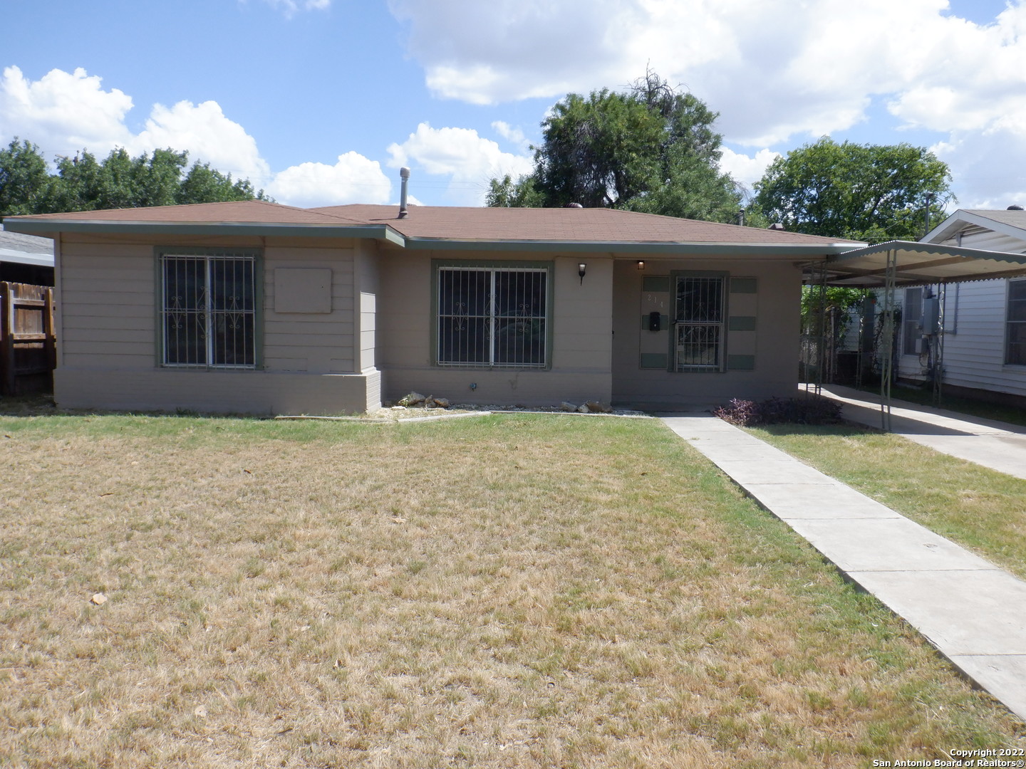 Adorable 2-bedroom 1 bath home located in an established neighborhood. Easy access to HWY 90, minutes from downtown. Freshly painted interior, newly installed roof in 2022, schedule a showing with your agent today!