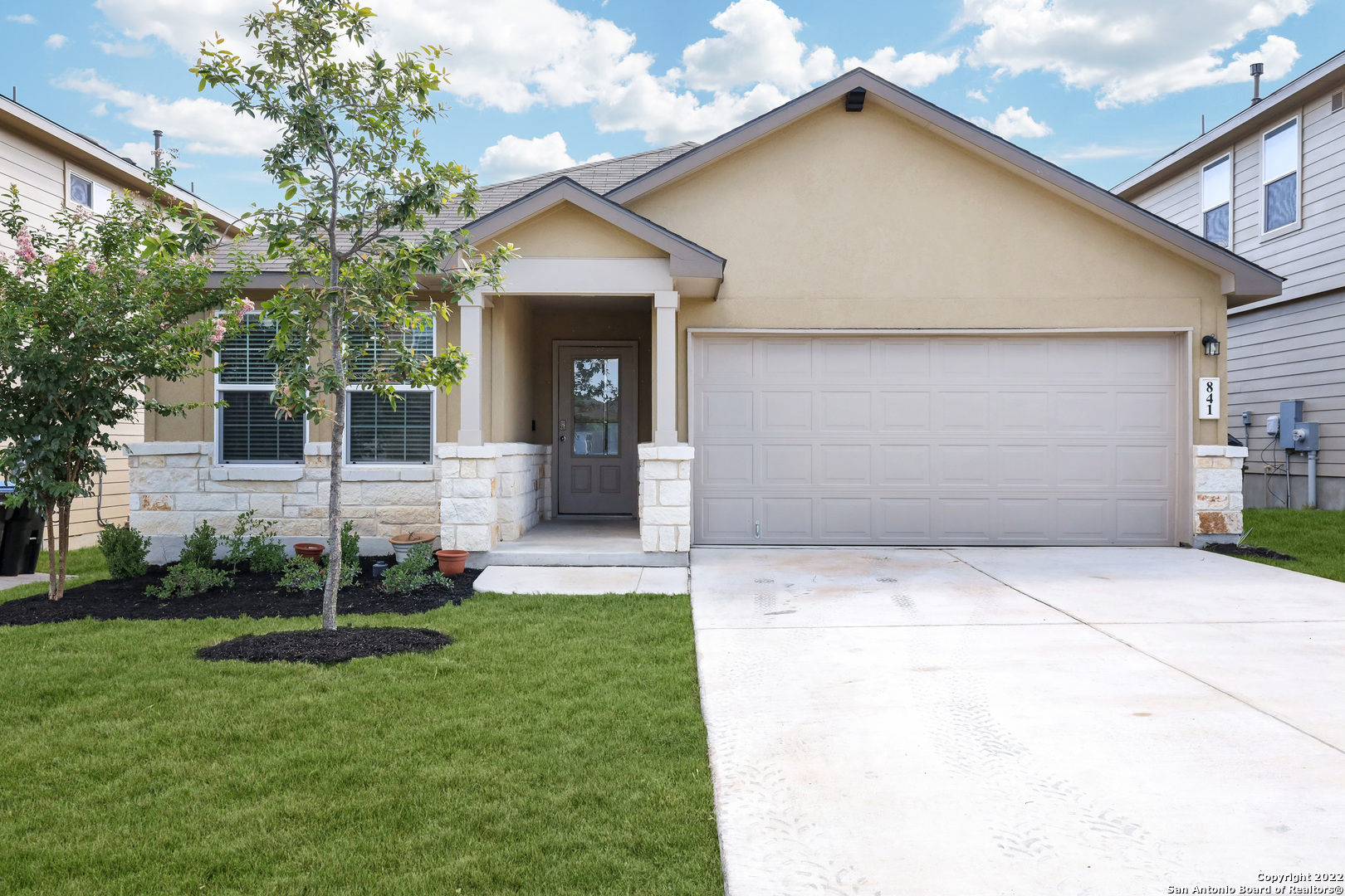 *Open House 06/24 & 6/25* Beautiful 4 bedroom 2 bath home in the highly sought out community of RedBird Ranch! Built in 2020, this fairly new home has an open floor plan great for entertaining!