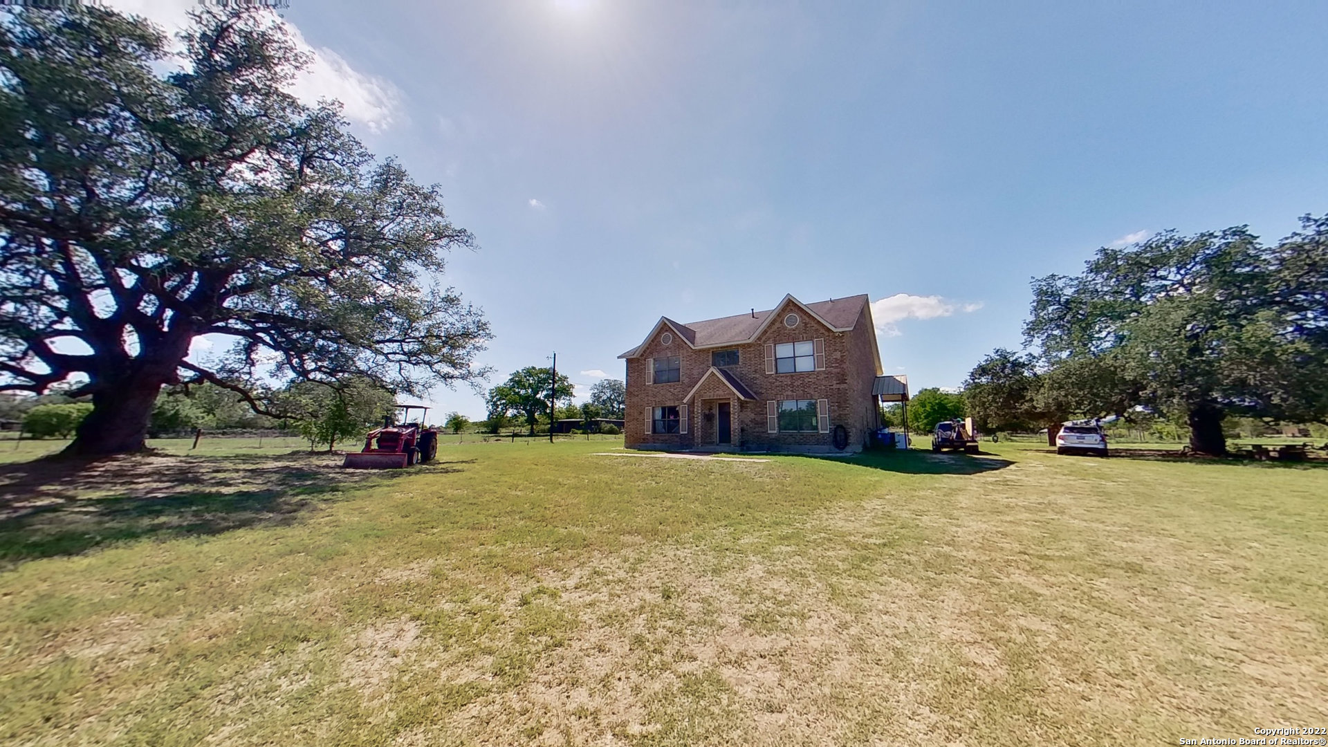 1025 State Highway 97 E, Floresville, TX 78114