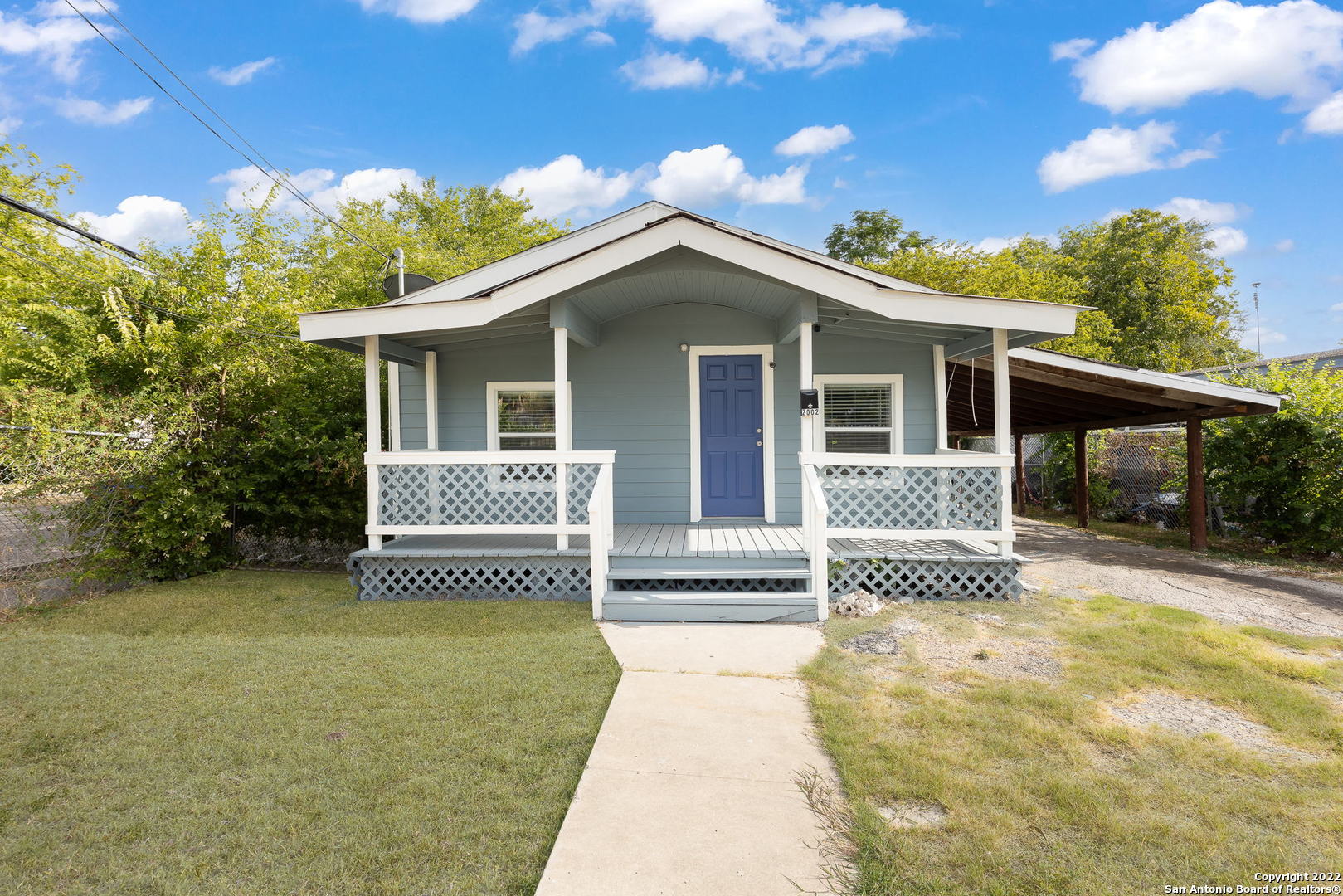 Come check out this recently remodeled property in the perfect central location! Close to St. Mary's University and Our Lady of the Lake, this house would be perfect for first time home buyers or college students. Located near Woodlawn Lake Park and downtown San Antonio, the location would be perfect for an active lifestyle or AirBnB opportunity.