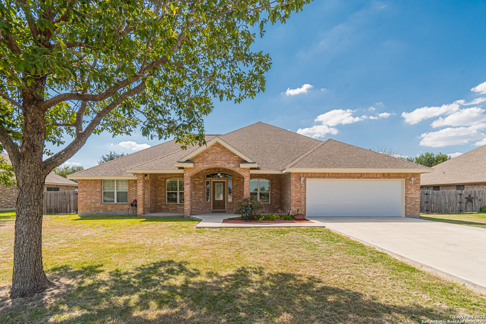 This immaculate home is located in the Navarro ISD. Perfectly set on a half acre lot in a very well kept community. Low taxes! Plenty of room between neighbors. It feels like home the minute you pull up. The living room is warm and inviting, centered by a wood-burning fireplace.  A spacious breakfast area and office looks out to the living area and flows into the kitchen, where you'll find a breakfast bar. The master bedroom is large with dual closets. The spacious master bath make this entire room an owner's retreat! You'll enjoy the back patio both morning and night, so bring your coffee and wine, and make this house your home.  *virtual stage photos included