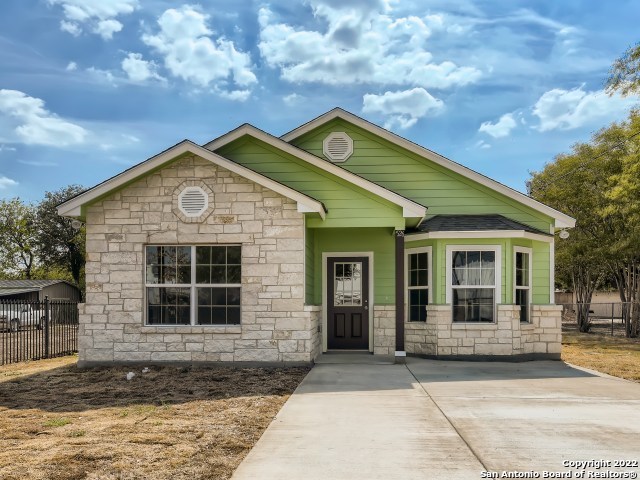 One of a kind custom new construction home close to downtown. The open floorplan has wood look tile and high ceilings throughout. A dedicated laundry room, white kitchen, and granite countertops with matching appliances give this home a luxurious look and feel. This oversized lot is great for entertaining and growing families. Make this one of a kind home yours!