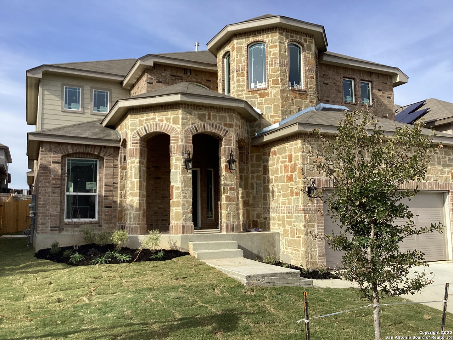 Beautiful 2story with high ceilings. Guest suite or 4th bedroom on main level. His and her closets with large master bathroom and bedroom with bay window. Bridge way that's over looks living room and entry.