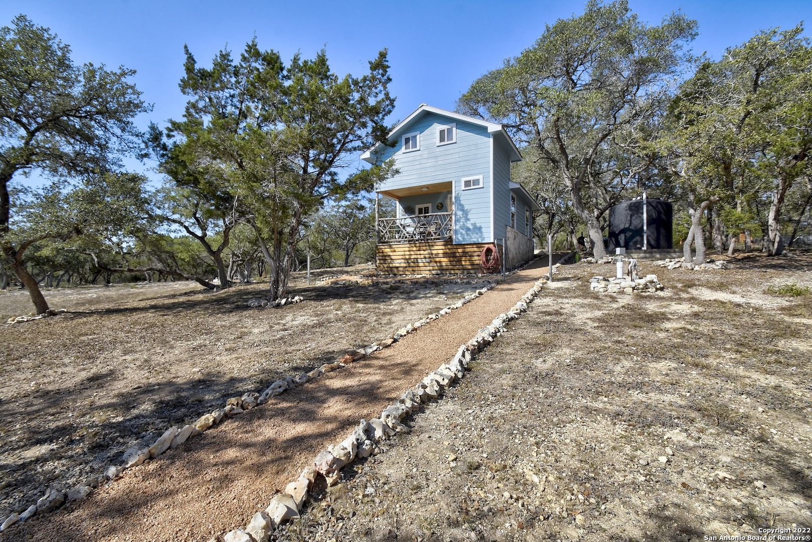 1085 Forest View Dr, Blanco, TX 78606