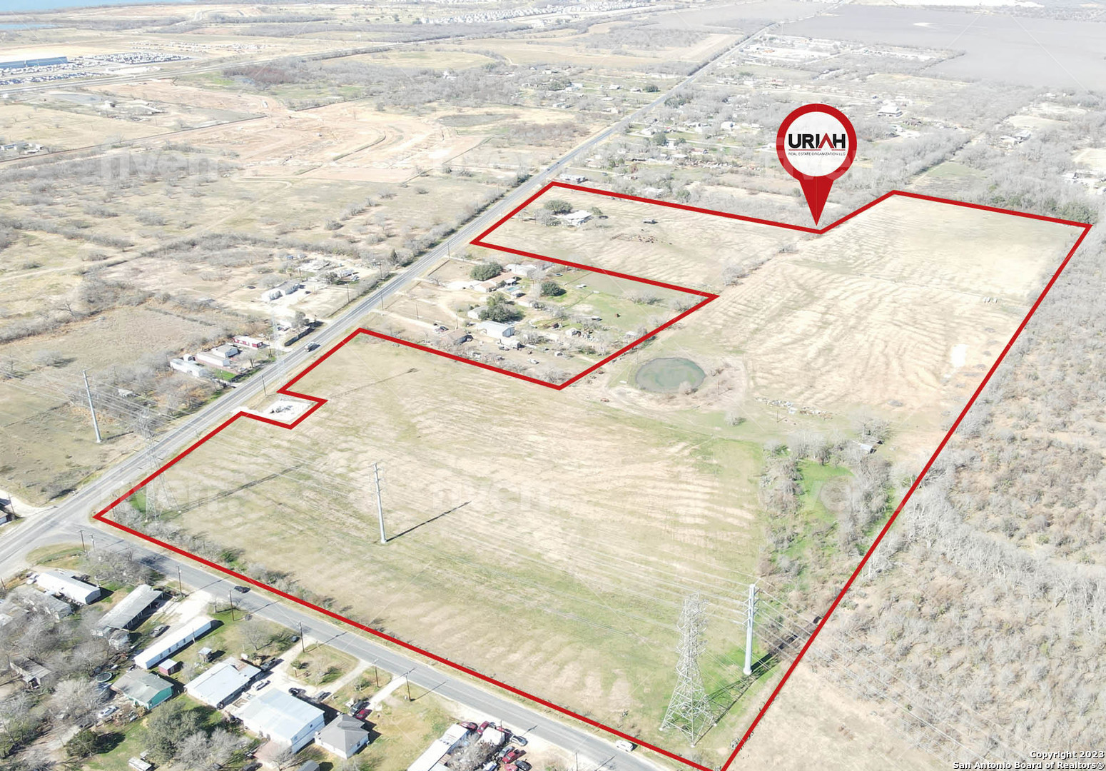 Uriah Real Estate is pleased to present a unique opportunity to purchase a 40 +/- acre property in the rapidly developing south side of San Antonio, located just 4 miles south of Highway 410 and Highway 281. This property has 1,135 ft of frontage on S. Flores and 837 ft on Blue Wing Rd., and is zoned OCL providing an ideal platform for high-density development, single family living, and/or mixed-use development. The land benefits from access to sewer, electricity, and water, and the area has seen a steady surge in commercial development with companies such as Toyota Manufacturing Facility, TJ Maxx Distribution Center and Navistar, allowing businesses to take advantage of the resources in the area. Additionally, Texas A&M University and Palo Alto College are nearby, further contributing to the increased workforce and corporate interest that this property offers
