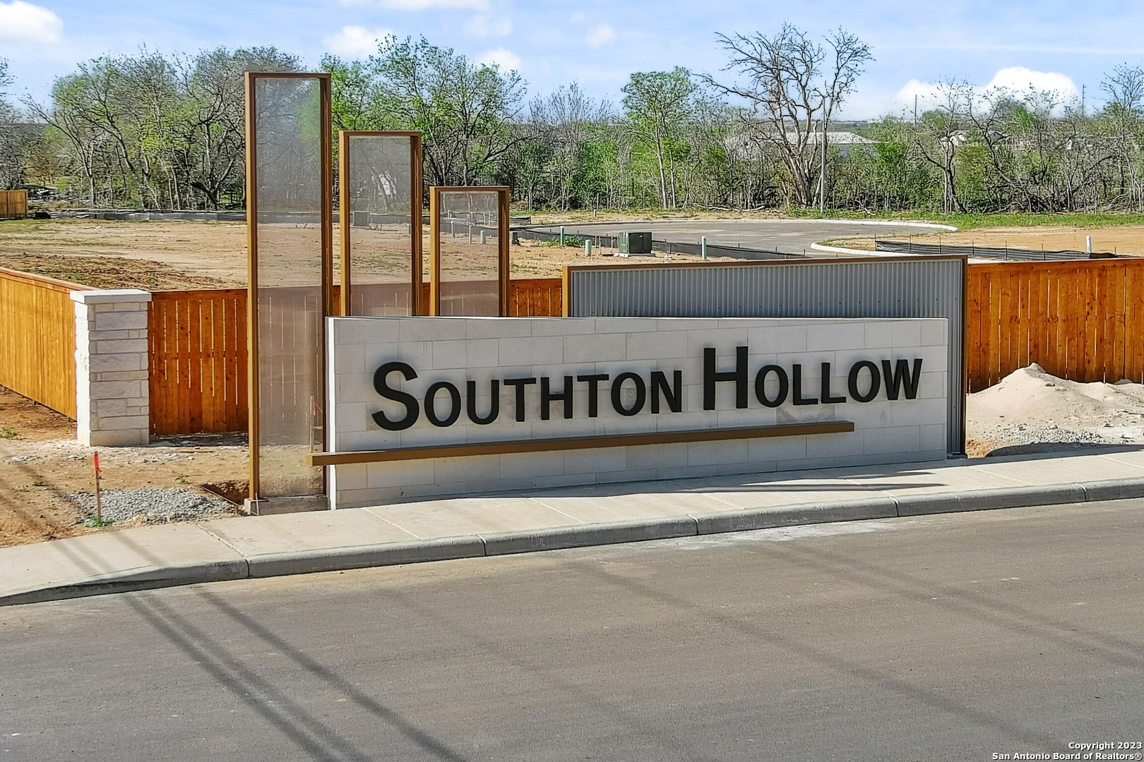 4334 Southton Woods   San Antonio TX 78223
